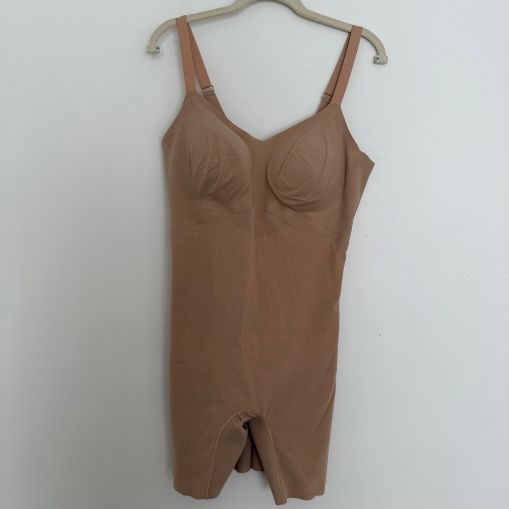 NWOT HoneyLove SuperPower One Piece Mid Thigh Body/Corps Nude Slimming Shapewear